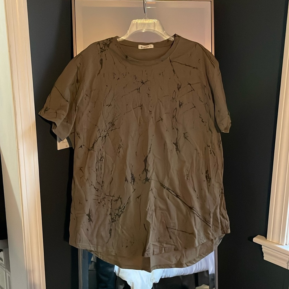 Short Sleeve Top l XL